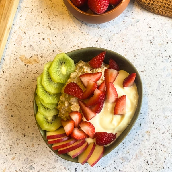 Easy Overnight Oats Recipe | EasiYo Foodservice Yogurt NZ - EasiYo Foodservice NZ